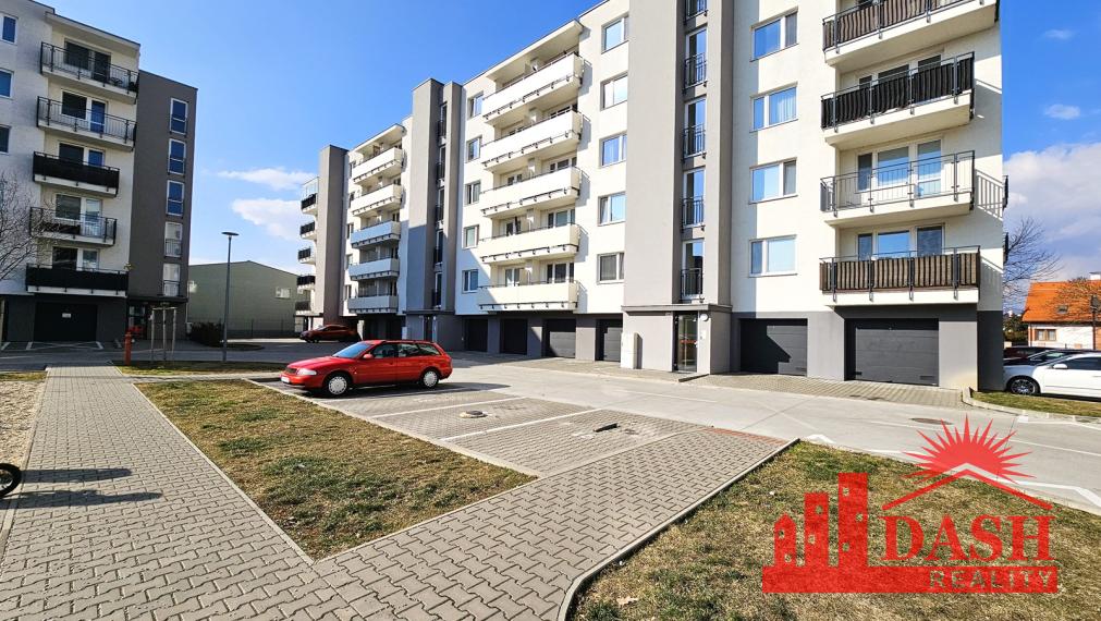 REZERVOVANÉ -Na predaj zariadený 3 izbový byt v novostavbe, 72 m2, Trenčín, Rezidencia Zlatovská