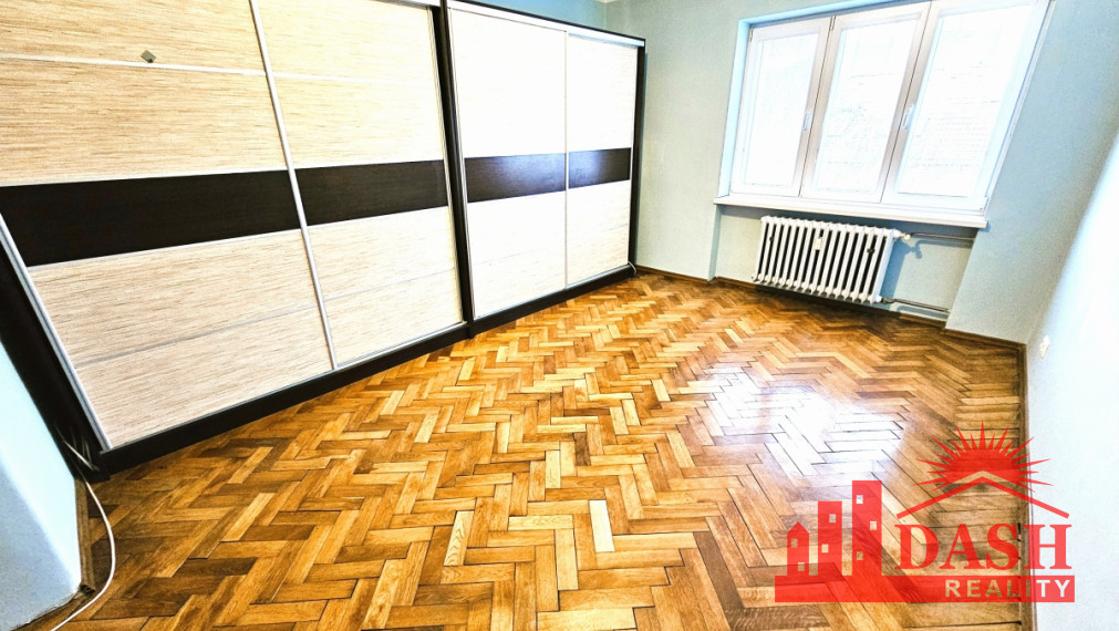 SOLD - For sale, brick 3-room apartment with parking, Trenčín, Sihoť 1, ul. Hodžova