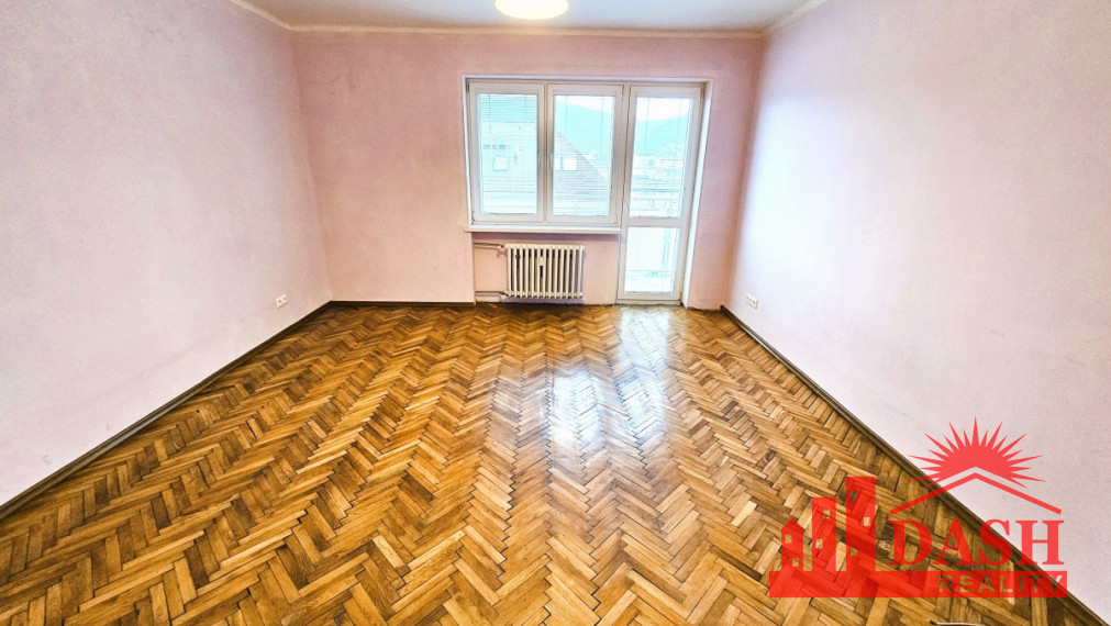 SOLD - For sale, brick 3-room apartment with parking, Trenčín, Sihoť 1, ul. Hodžova
