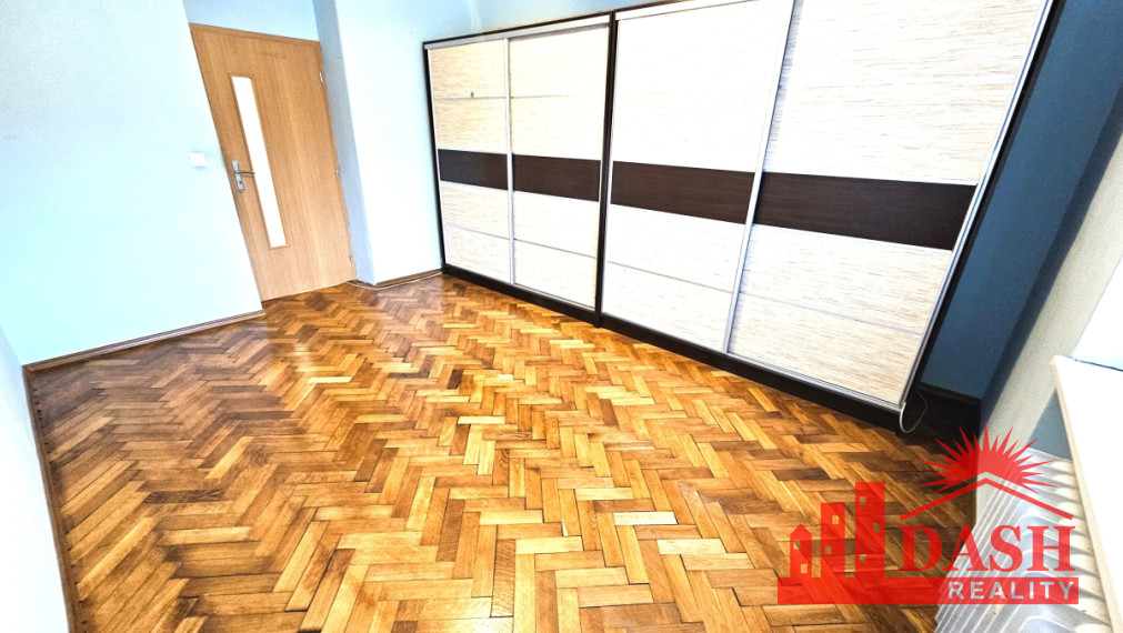 SOLD - For sale, brick 3-room apartment with parking, Trenčín, Sihoť 1, ul. Hodžova