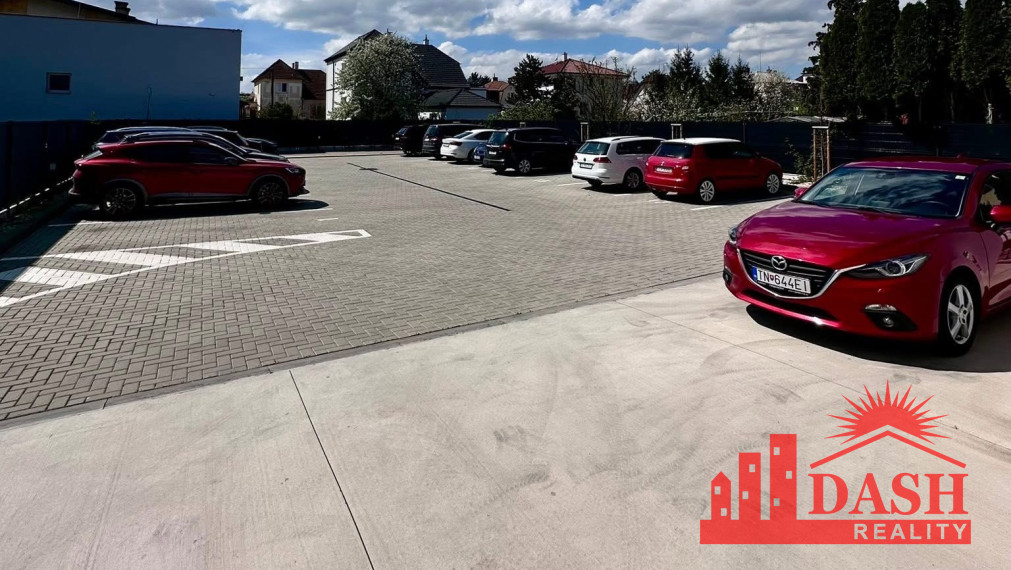 PRENAJATÉ -Na prenájom kancelária, komerčný priestor, Trenčín, 25 m2, Bratislavská