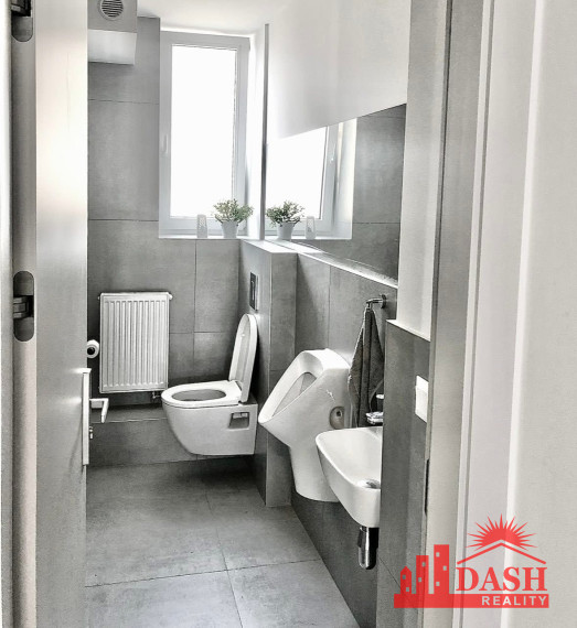 PRENAJATÉ -Na prenájom kancelária, komerčný priestor, Trenčín, 25 m2, Bratislavská