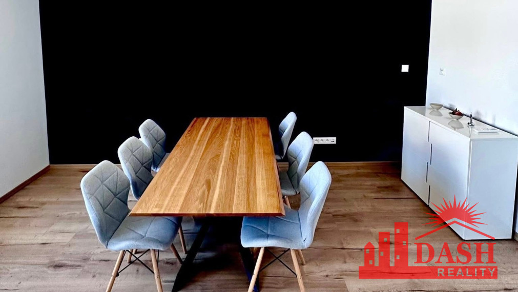 PRENAJATÉ -Na prenájom kancelária, komerčný priestor, Trenčín, 25 m2, Bratislavská