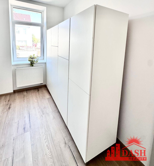 PRENAJATÉ -Na prenájom kancelária, komerčný priestor, Trenčín, 25 m2, Bratislavská