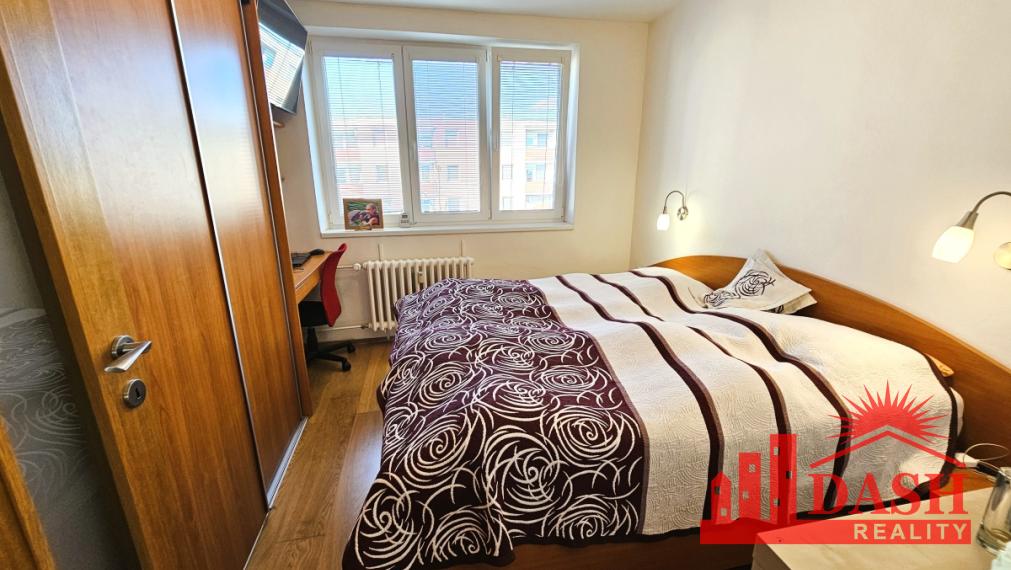 REZERVOVANÉ -Na predaj 3-izbový byt s balkónom, lodžiou, klimatizáciou a parkovaním – Trenčín, Bavlnárska