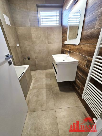 PREDANE -Na predaj klimatizovaný 3 izbový byt v novostavbe, 125 m2, Trenčín, Rezidencia Vinohrady