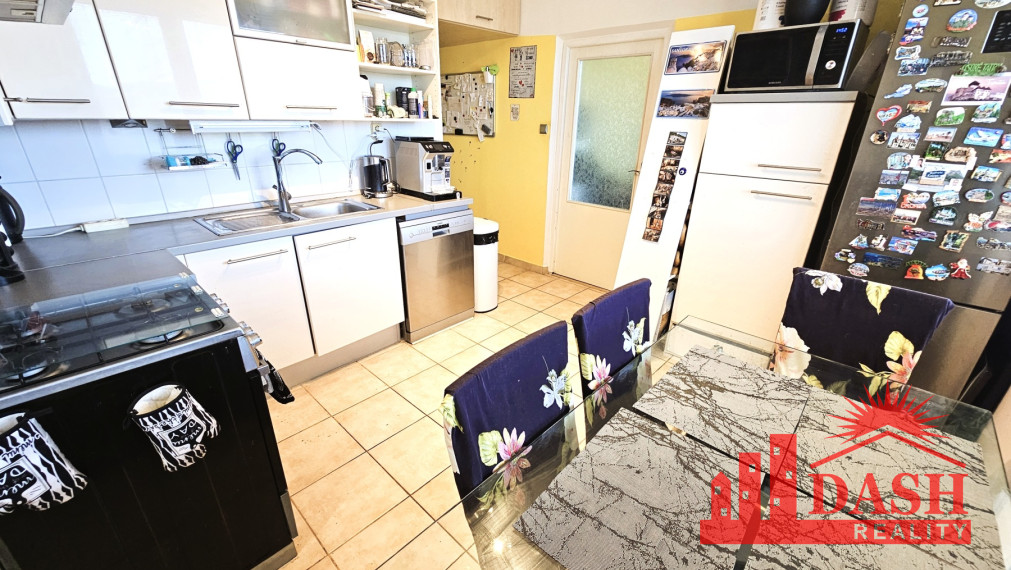 PREDANÉ -Na predaj 3 izbový byt s balkónom a klimatizáciou, 76 m2, Trenčín, Inovecká