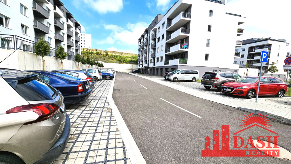 Na predaj 2 izbový byt s park. miestom v novostavbe, Trenčín, 60 m2, Halalovka