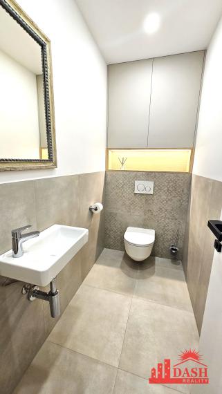 Na prenájom zariadený 3 izbový byt s garážovým parkovaním, Trenčín, Villa park