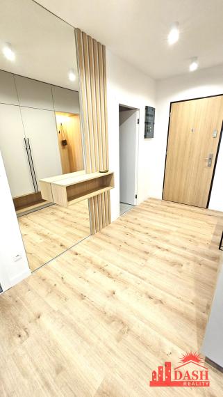 Na prenájom zariadený 3 izbový byt s garážovým parkovaním, Trenčín, Villa park