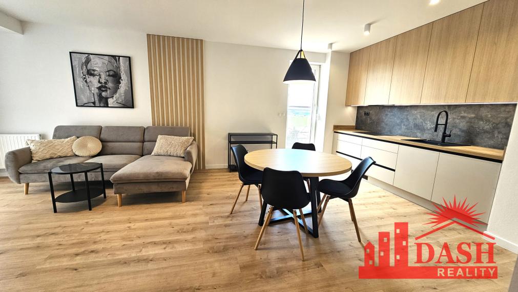 Na prenájom zariadený 3 izbový byt s garážovým parkovaním, Trenčín, Villa park