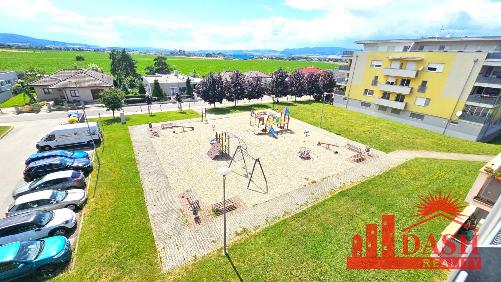 Na prenájom zariadený 3 izbový byt s garážovým parkovaním, Trenčín, Villa park