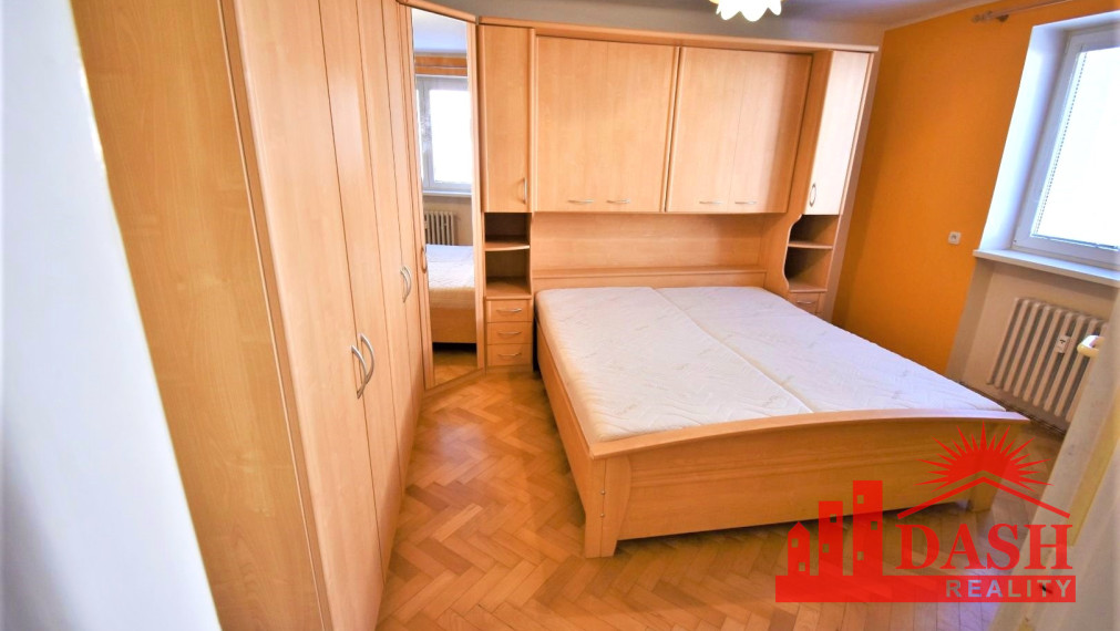 Na prenájom 2 izbový byt v centre s lodžiou, Trenčín, ul. Inovecká