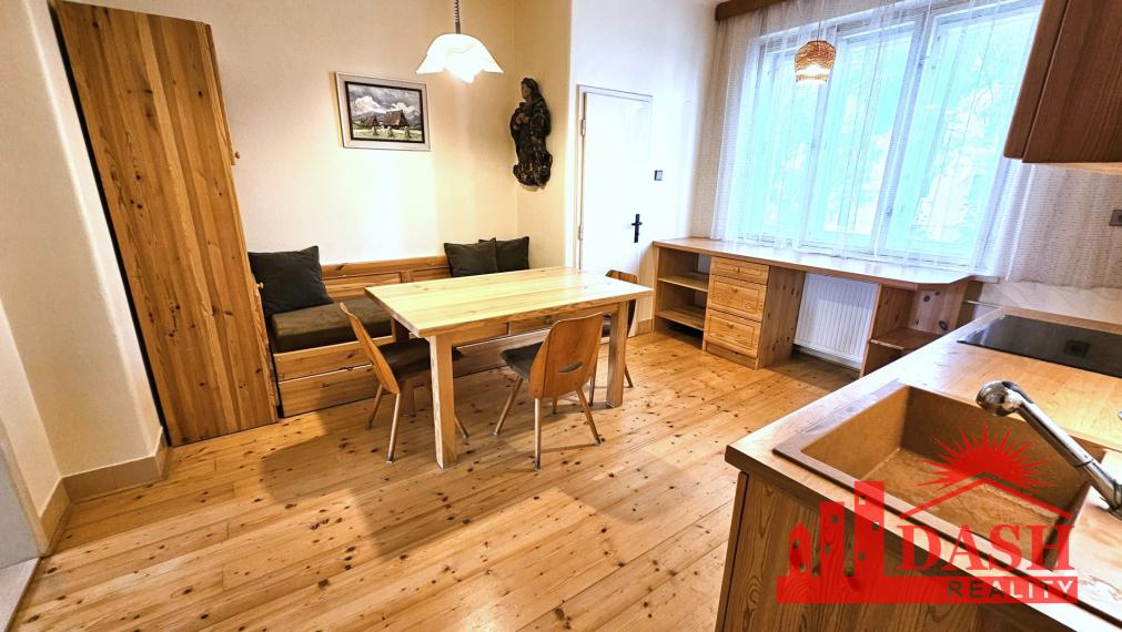 Na predaj veľký 2 izbový byt v centre mesta, 64 m2, Piešťany, A. Dubčeka