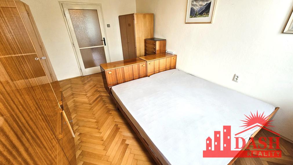 Na predaj veľký 2 izbový byt v centre mesta, 64 m2, Piešťany, A. Dubčeka