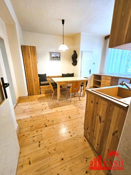 Na predaj veľký 2 izbový byt v centre mesta, 64 m2, Piešťany, A. Dubčeka