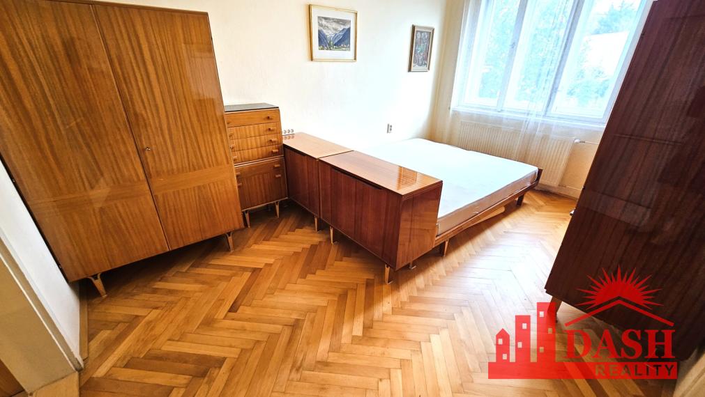 Na predaj veľký 2 izbový byt v centre mesta, 64 m2, Piešťany, A. Dubčeka