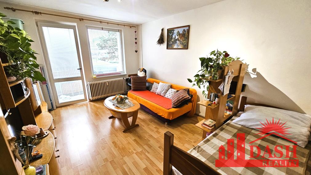RESERVED -Furnished studio apartment with balcony for rent, Trenčín, Staničná