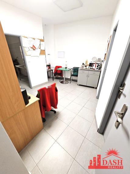 Commercial space for rent, 154 m2, Trenčín, city center