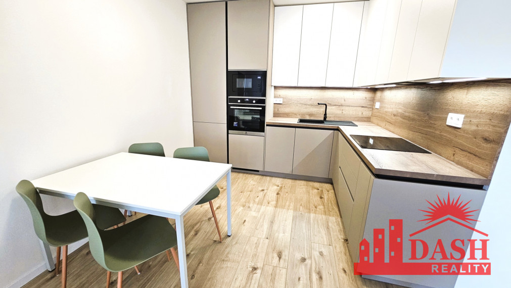 Na prenájom 3 izbový byt v novostavbe s park. miestom, Trenčín,Halalovka