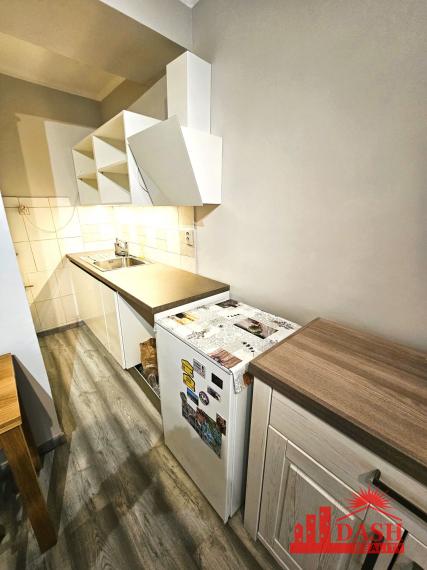 REZERVOVANÉ - Na predaj 1 izbový byt prerobený na 2 izbový, Trenčín, ul. 28.októbra