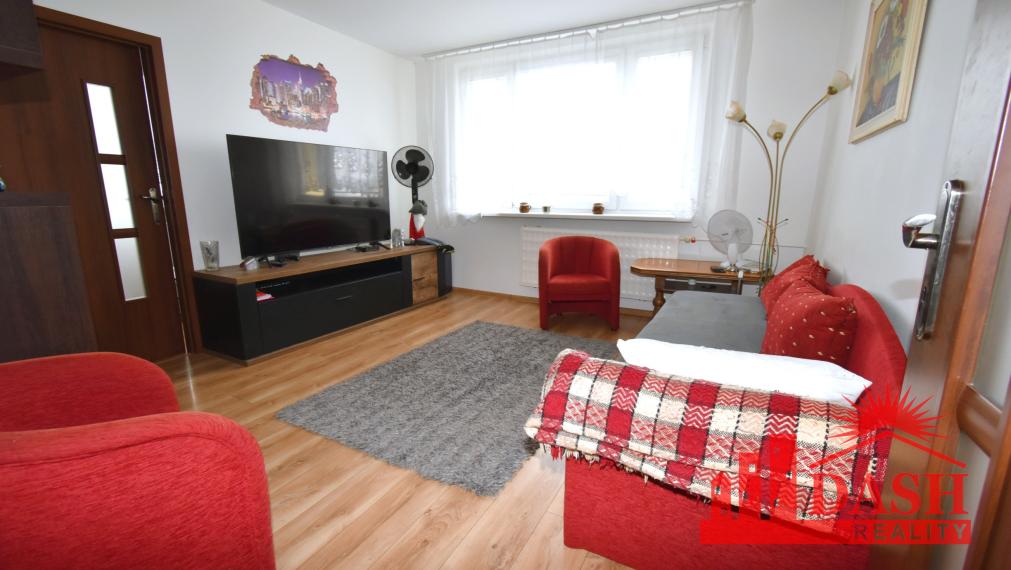 REZERVOVANÉ -Na predaj 3 izbový byt v centre mesta s novou lodžiou, Dubnica nad Váhom, Centrum II