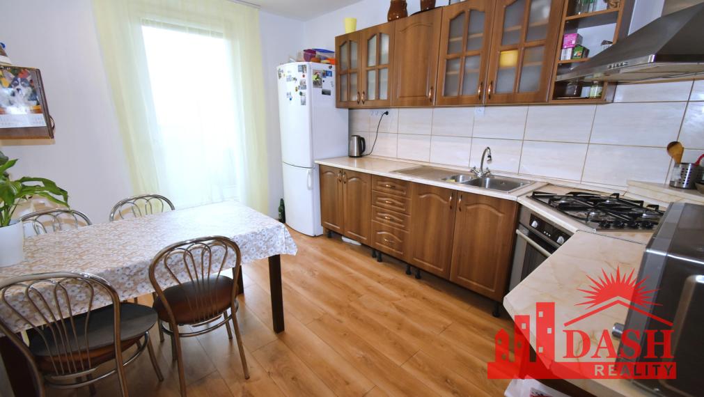 REZERVOVANÉ -Na predaj 3 izbový byt v centre mesta s novou lodžiou, Dubnica nad Váhom, Centrum II