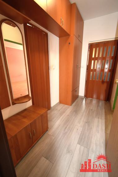 REZERVOVANÉ -Na predaj 2 izbový byt s kuchynským kútom, 41 m2, Trenčianska Teplá