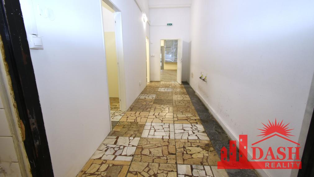 For rent business / commercial space, 131 m2, Trenčín