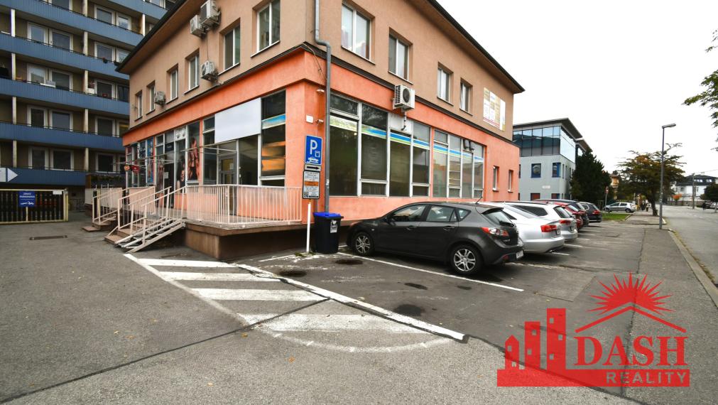 For rent business / commercial space, 131 m2, Trenčín