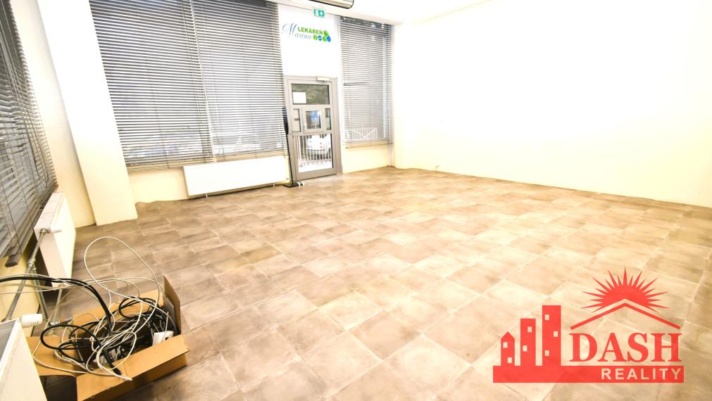 For rent business / commercial space, 131 m2, Trenčín