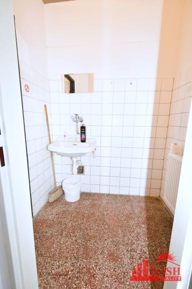 For rent business / commercial space, 131 m2, Trenčín