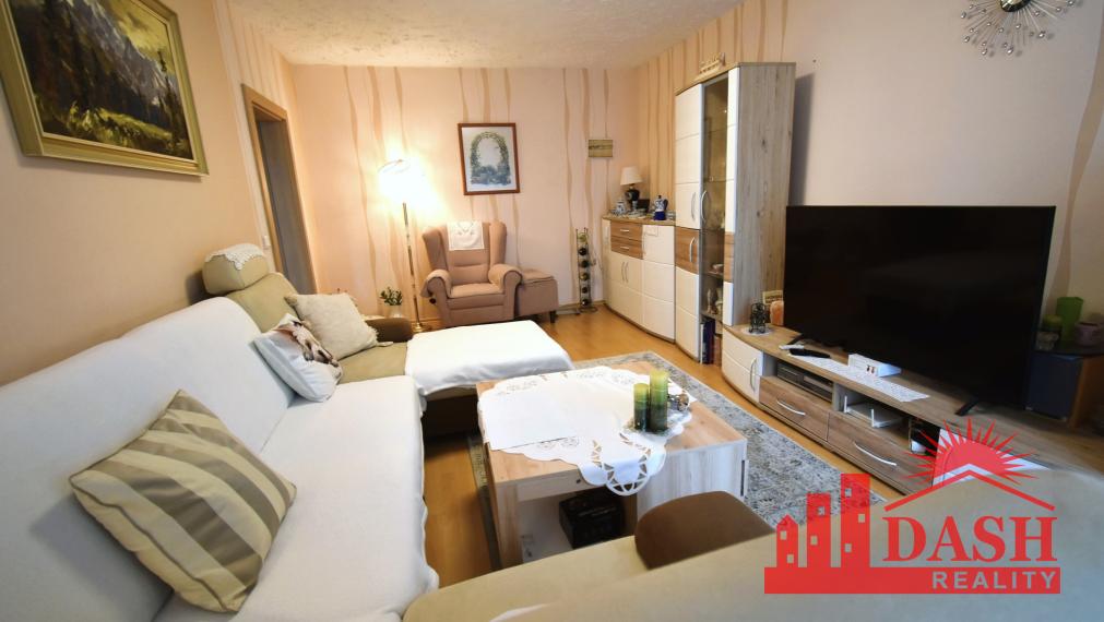 For sale 3-room apartment with a balcony, 77 m2, Trenčín, Halalovka street