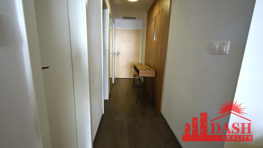 Na prenájom pekný zariadený byt v Trenčíne, 59 m2, Karpatská, rezidencia Green Bay