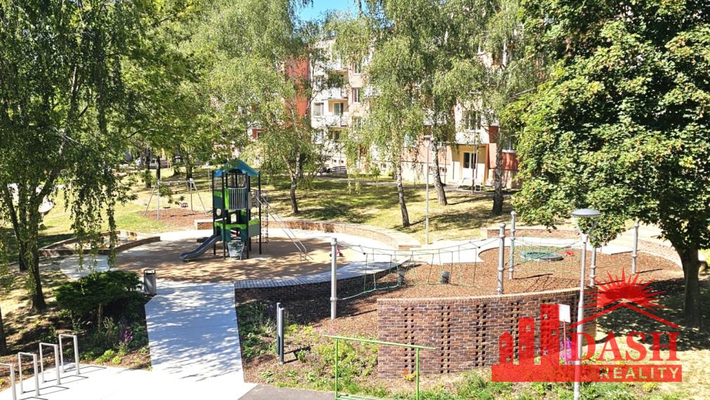 Na prenájom zariadený 3 izbový byt s balkónom, Trenčín, ul. Západná