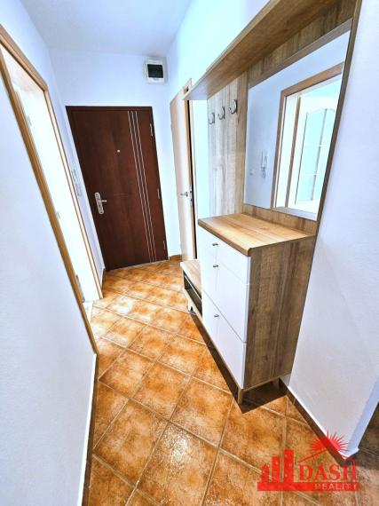 Na prenájom zariadený 3 izbový byt s balkónom, Trenčín, ul. Západná