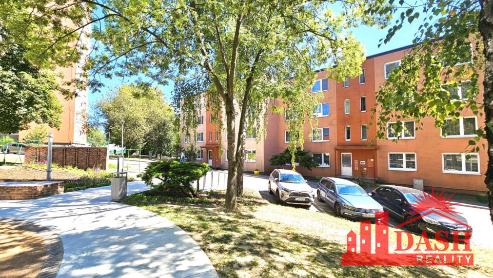 Na prenájom zariadený 3 izbový byt s balkónom, Trenčín, ul. Západná