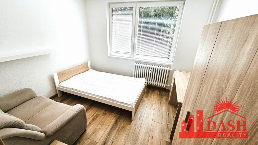 Na prenájom zariadený 3 izbový byt s balkónom, Trenčín, ul. Západná