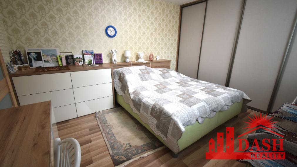 Na predaj veľký 3 izbový byt s lodžiou, 77 m2, Trenčín, Halalovka