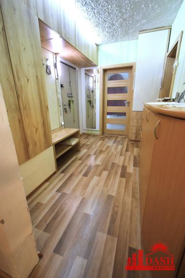 Na predaj veľký 3 izbový byt s lodžiou, 77 m2, Trenčín, Halalovka