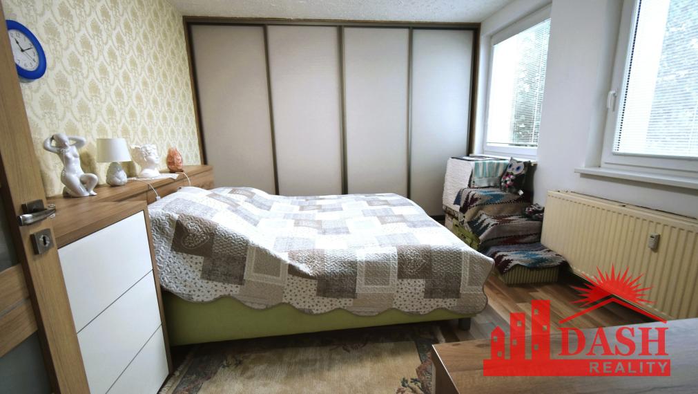 Na predaj veľký 3 izbový byt s lodžiou, 77 m2, Trenčín, Halalovka