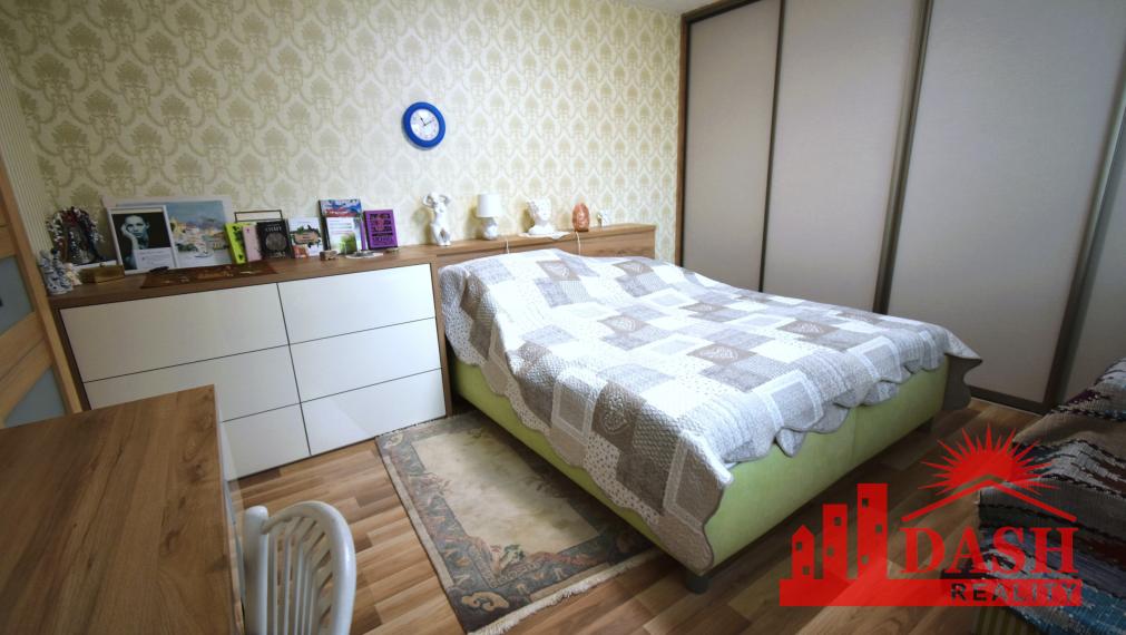 Na predaj veľký 3 izbový byt s lodžiou, 77 m2, Trenčín, Halalovka