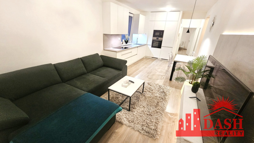 Na prenájom 2 izbový byt s vyhradeným park. miestom, Trenčín, rezidencia Zlatovská