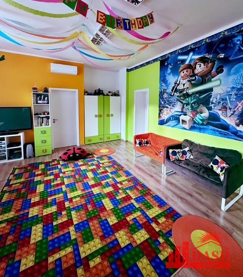 Na prenájom kancelársky priestor 60 m2 s parkovaním, Trenčín, ul. M. R. Štefánika