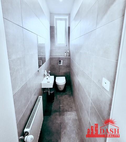 Na prenájom kancelársky priestor 60 m2 s parkovaním, Trenčín, ul. M. R. Štefánika