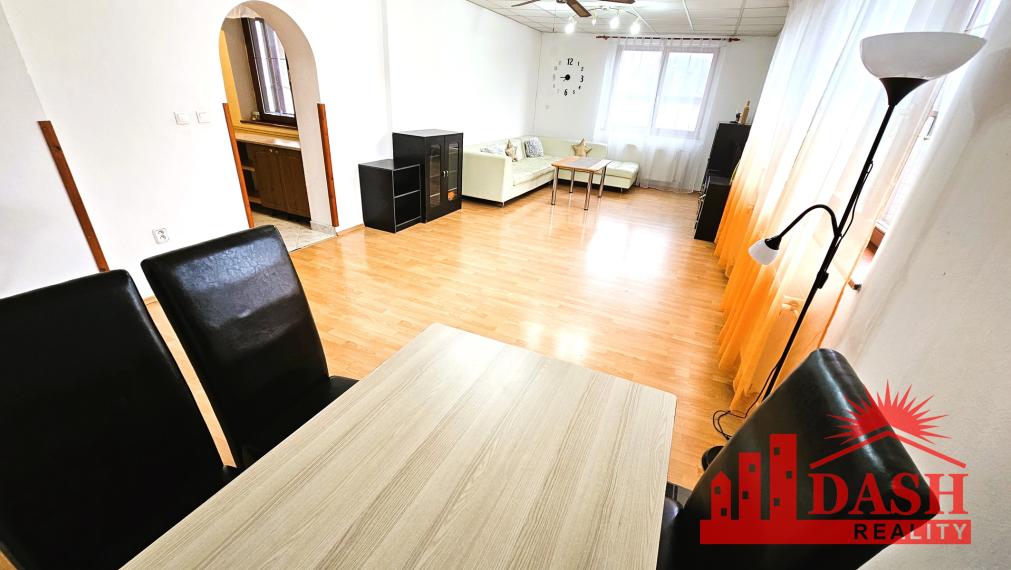 Na prenájom zariadený 3 izbový byt, 120 m2, Trenčín, ul. Opatovská