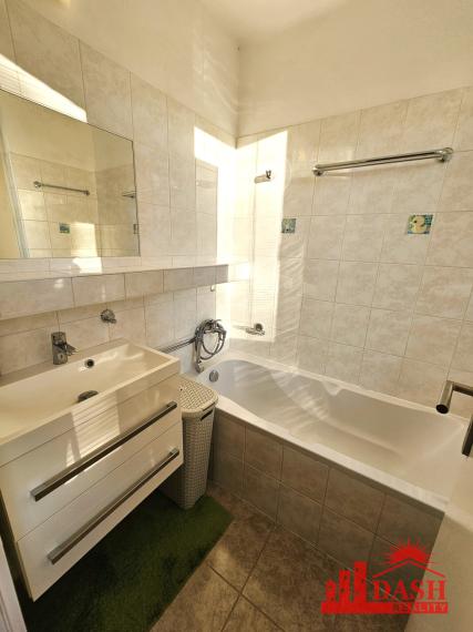 Na prenájom zariadený 3 izbový byt s balkónom v centre Trenčína, Soblahovská