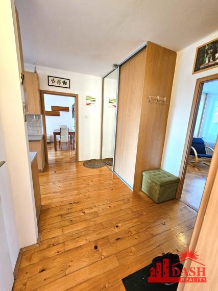 Na prenájom zariadený 3 izbový byt s balkónom v centre Trenčína, Soblahovská