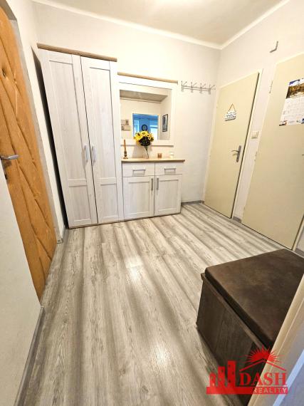 Na prenájom zariadený 2 izbový byt v centre, Trenčín, ul. 28. októbra