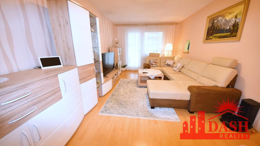 Na predaj veľký 3 izbový byt s lodžiou, 77 m2, Trenčín, Halalovka
